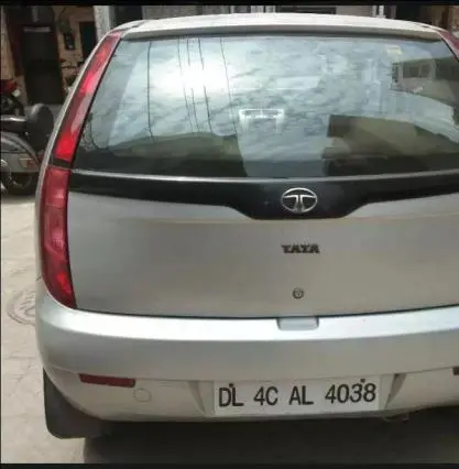 Tata Indica Vista LS Quadrajet 2012