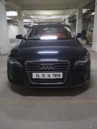 Audi A4 2.0 TDI S line 2012