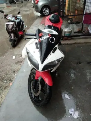 Yamaha YZF-R15 2.0 150cc 2013