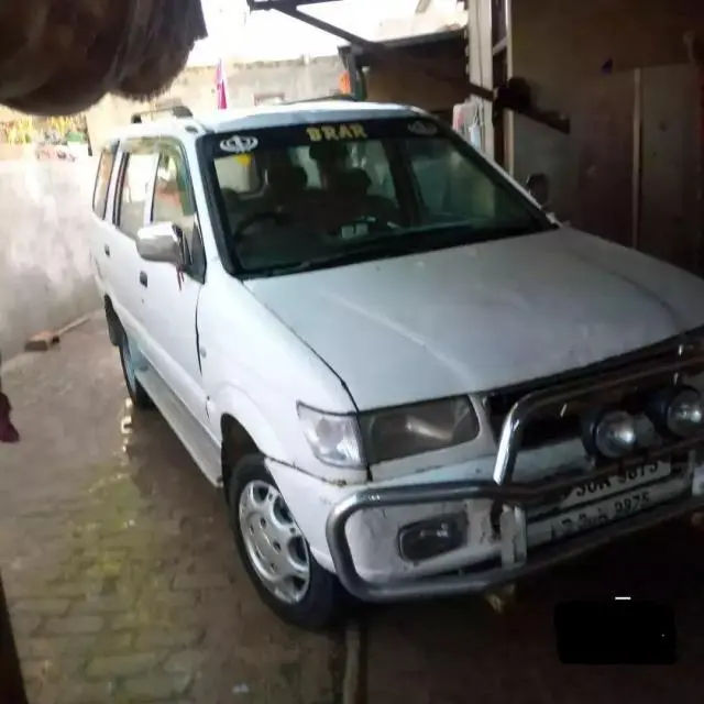 Chevrolet Tavera LS 2008