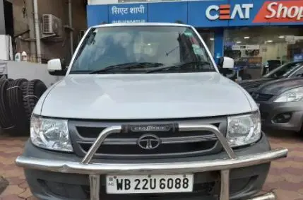 Tata Safari 4X2 LX DICOR BS IV 2012