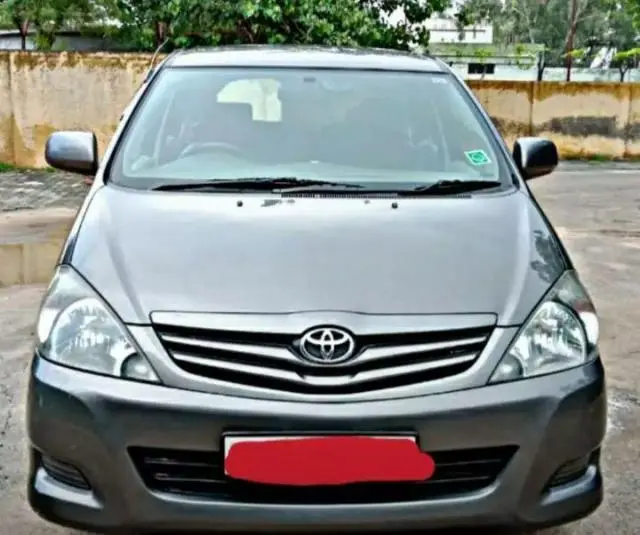 Toyota Innova 2.5 VX 8 STR BS IV 2012