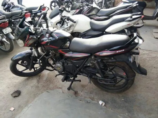 Bajaj Discover 150cc 2013