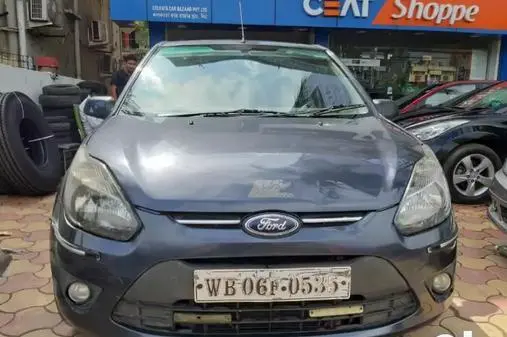 Ford Figo 1.2P TITANIUM MT 2010