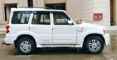Mahindra Scorpio VLX 2WD 2013