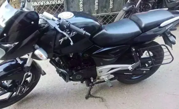 Bajaj Pulsar 180cc 2011