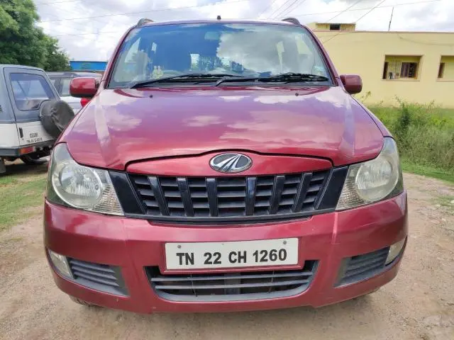 Mahindra Quanto C6 2012