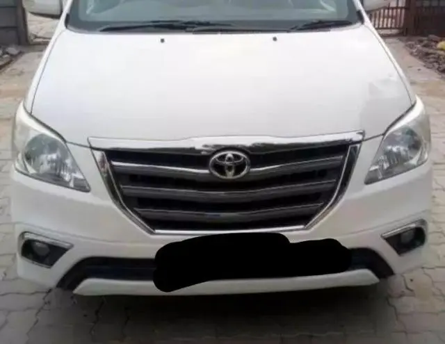 Toyota Innova 2.5 ZX 7 STR BS IV 2014