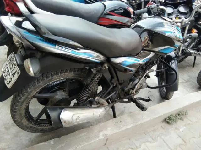 Bajaj Discover 100cc  2012