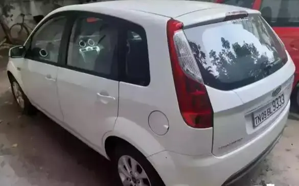 Ford Figo DURATORQ TITANIUM 1.4 2011