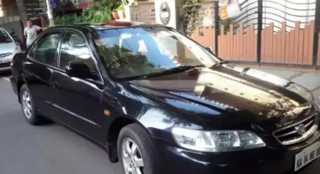 Honda Accord 2.3 VTI L MT 2002