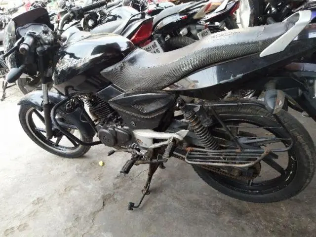 Bajaj Pulsar 150cc 2010