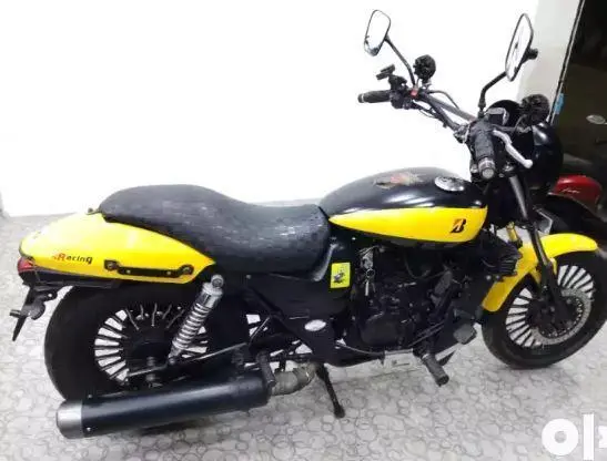 Bajaj Avenger 220cc 2015