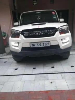 Mahindra Scorpio S6 Plus 2016