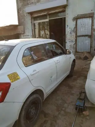 Maruti Suzuki Swift DZire ZDi 2015