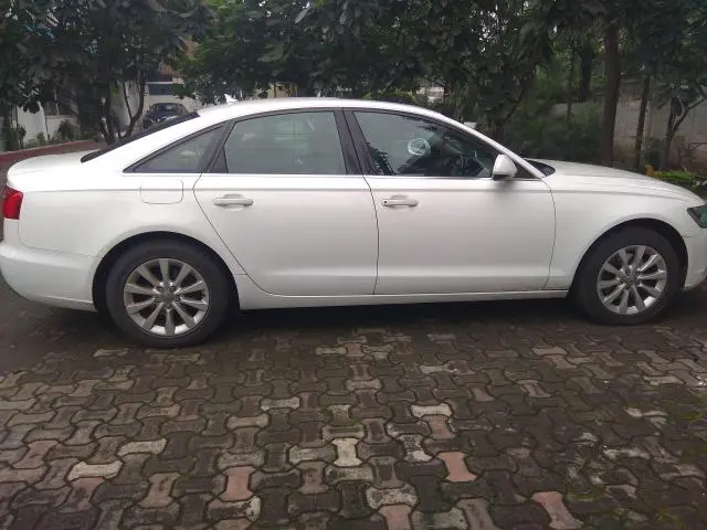 Audi A6 2.0 TDI PREMIUM 2012