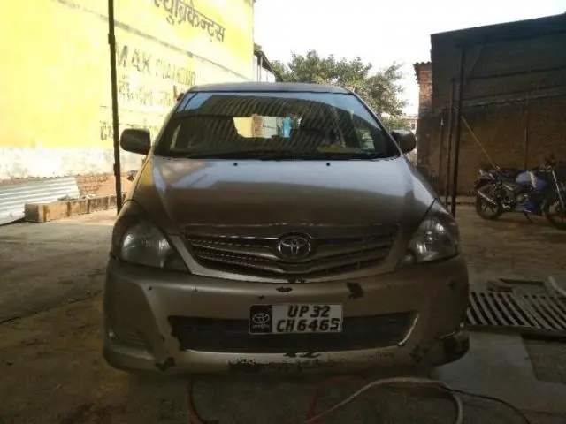 Toyota Innova 2.0 V 2008
