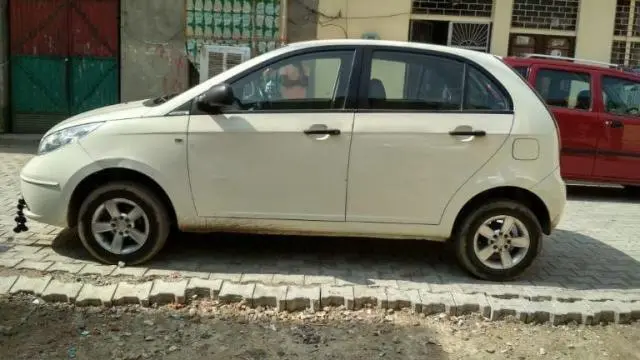 Tata Indica Vista Aqua TDI BS-III 2012
