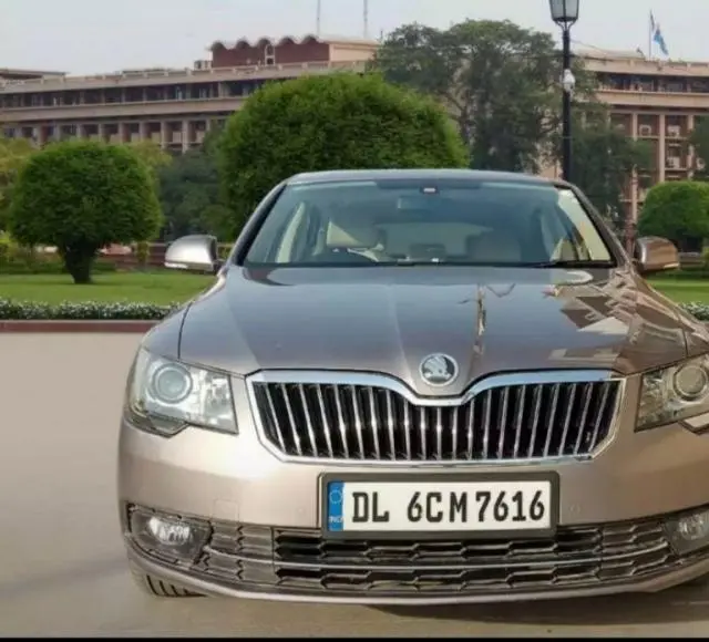 SKODA SUPERB Elegance 1.8 TSI AT 2014
