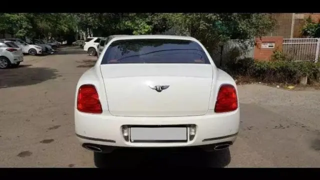 Bentley Flying Spur V8 2014