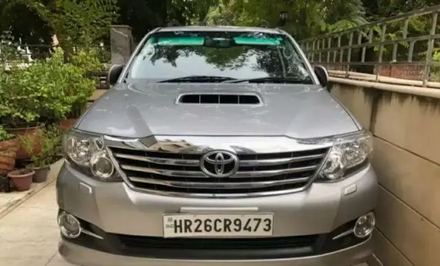 Toyota Fortuner 3.0 4X4 MT 2015