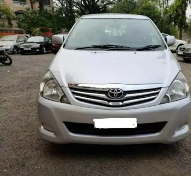 Toyota Innova 2.5 VX 8 STR BS IV 2010