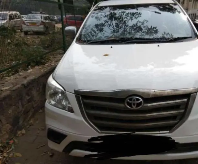Toyota Innova 2.5 ZX 7 STR BS IV 2014