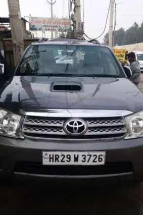 Toyota Fortuner 3.0 MT 4X4 2009