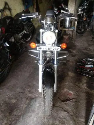 Bajaj Avenger 220cc 2013