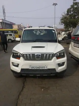 Mahindra Scorpio S10 7 Seater 2014