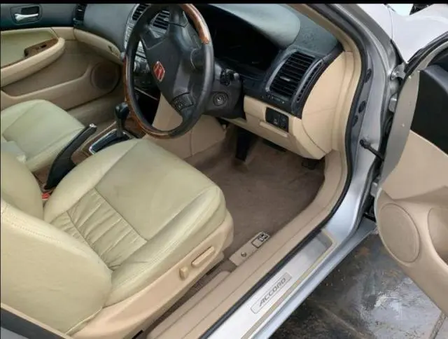 Honda Accord 2.4 INSPIRE AT 2010