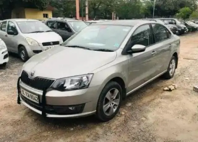 Skoda Rapid 1.6 MPI STYLE 2017