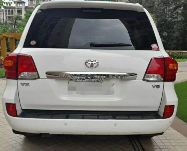 Toyota Land Cruiser LC200 VX 2 PREMIUM 2011