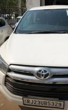 Toyota Innova Crysta 2.4 GX 8 STR 2017