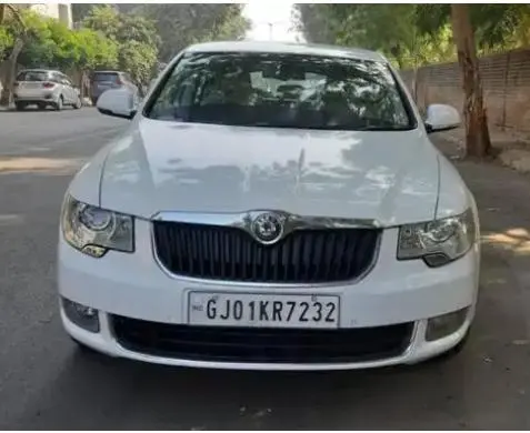 Skoda Superb ELEGANCE 2.0 TDI CR AT 2012