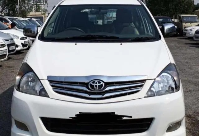 Toyota Innova 2.5 VX 8 STR BS IV 2012