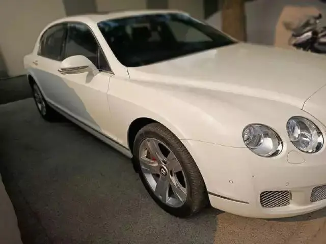 Bentley Continental GT V8 2013