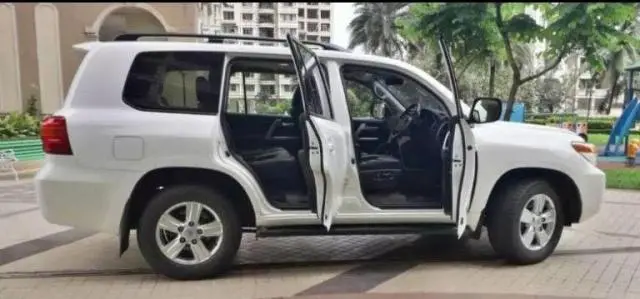 Toyota Land Cruiser LC200 VX 2011