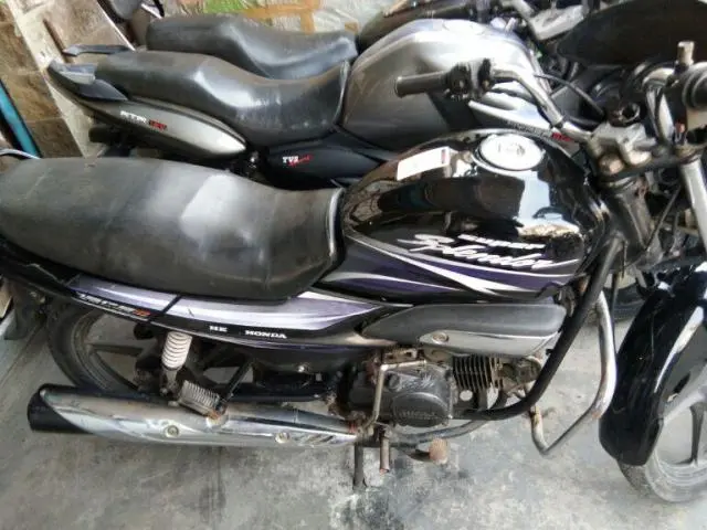 Hero Super Splendor 125cc 2011
