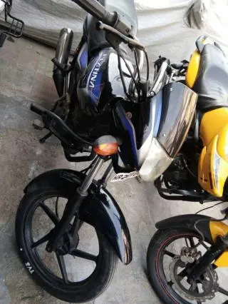 Bajaj Platina 100cc 2010