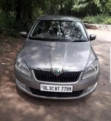 Skoda Rapid ELEGANCE 1.6 TDI MT 2012