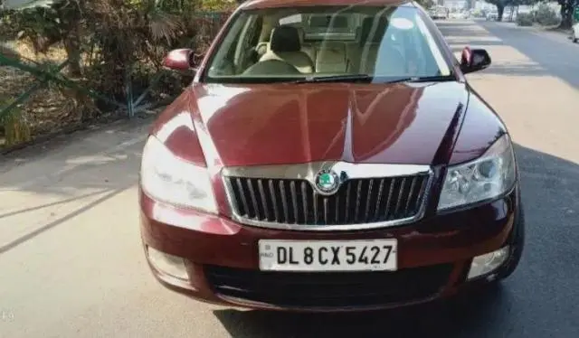 Skoda Laura Ambiente 1.9 TDI 2012