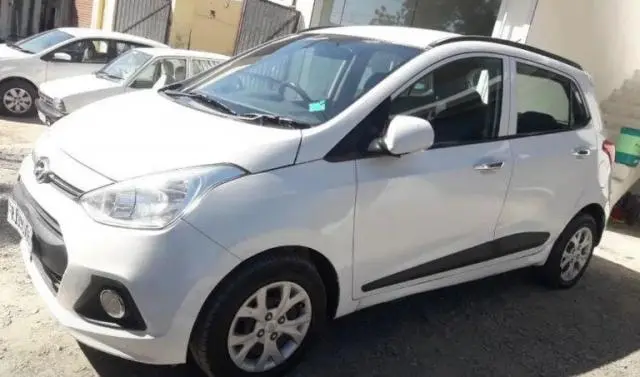Hyundai Grand i10 Sportz 1.1 CRDi 2014