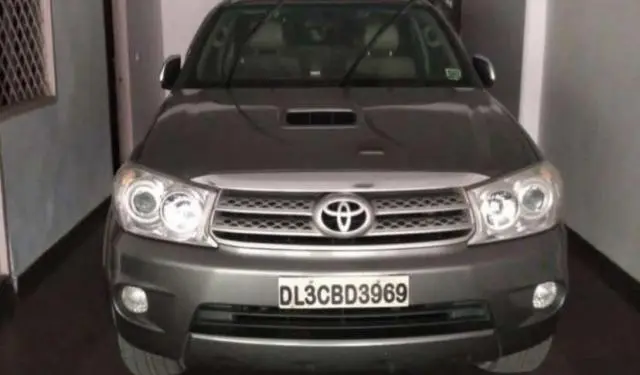 Toyota Fortuner 3.0 MT 4X4 2011