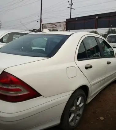 Mercedes-Benz C-Class 220 CDI Elegance AT 2011