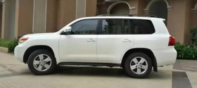 Toyota Land Cruiser LC200 VX 2011