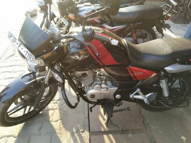 Bajaj V15 150cc 2017