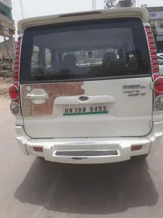Mahindra Scorpio VLX 2WD AT 2012