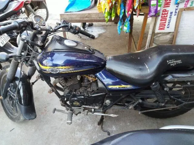 Bajaj Avenger Street 150 2016
