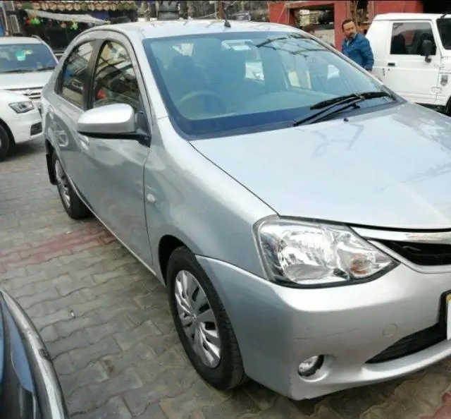 Toyota Etios GD 2015